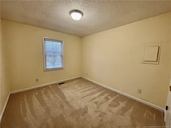$1,500 | 2109 Hollyridge Place, Fayetteville, NC 28304
