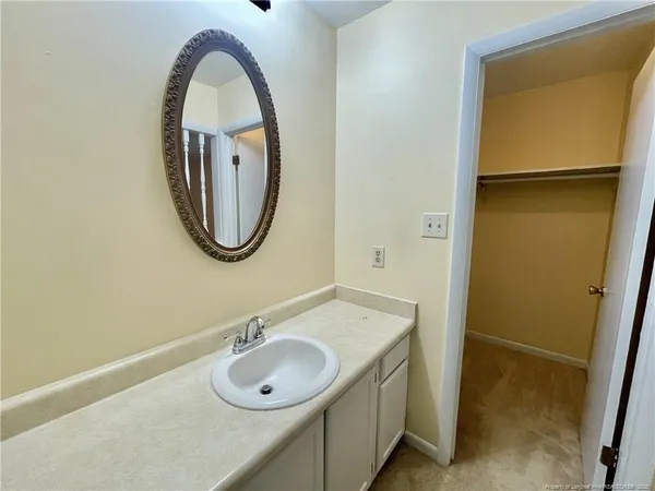 $1,500 | 2109 Hollyridge Place, Fayetteville, NC 28304