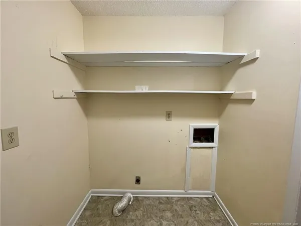 $1,500 | 2109 Hollyridge Place, Fayetteville, NC 28304