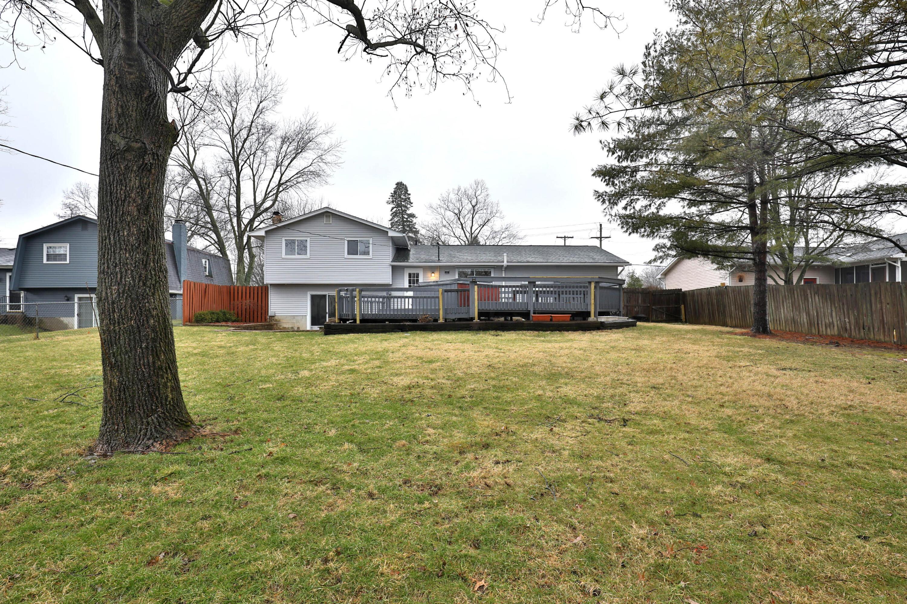 5784 Linworth Road Columbus, OH 43235 - Photo 36 of 44 5784-Linworth-37