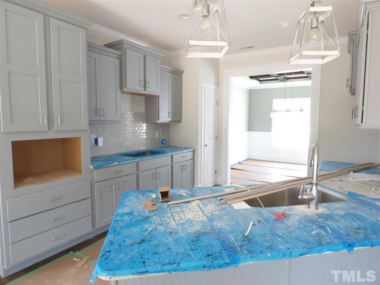 68 Jeans Way Benson, NC 27504 - Photo 8 of 28