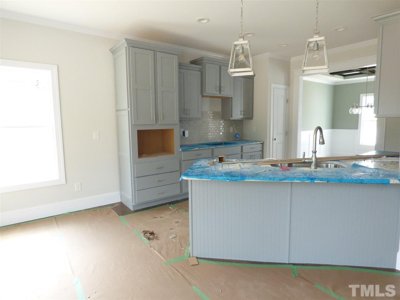 68 Jeans Way Benson, NC 27504 - Photo 9 of 28