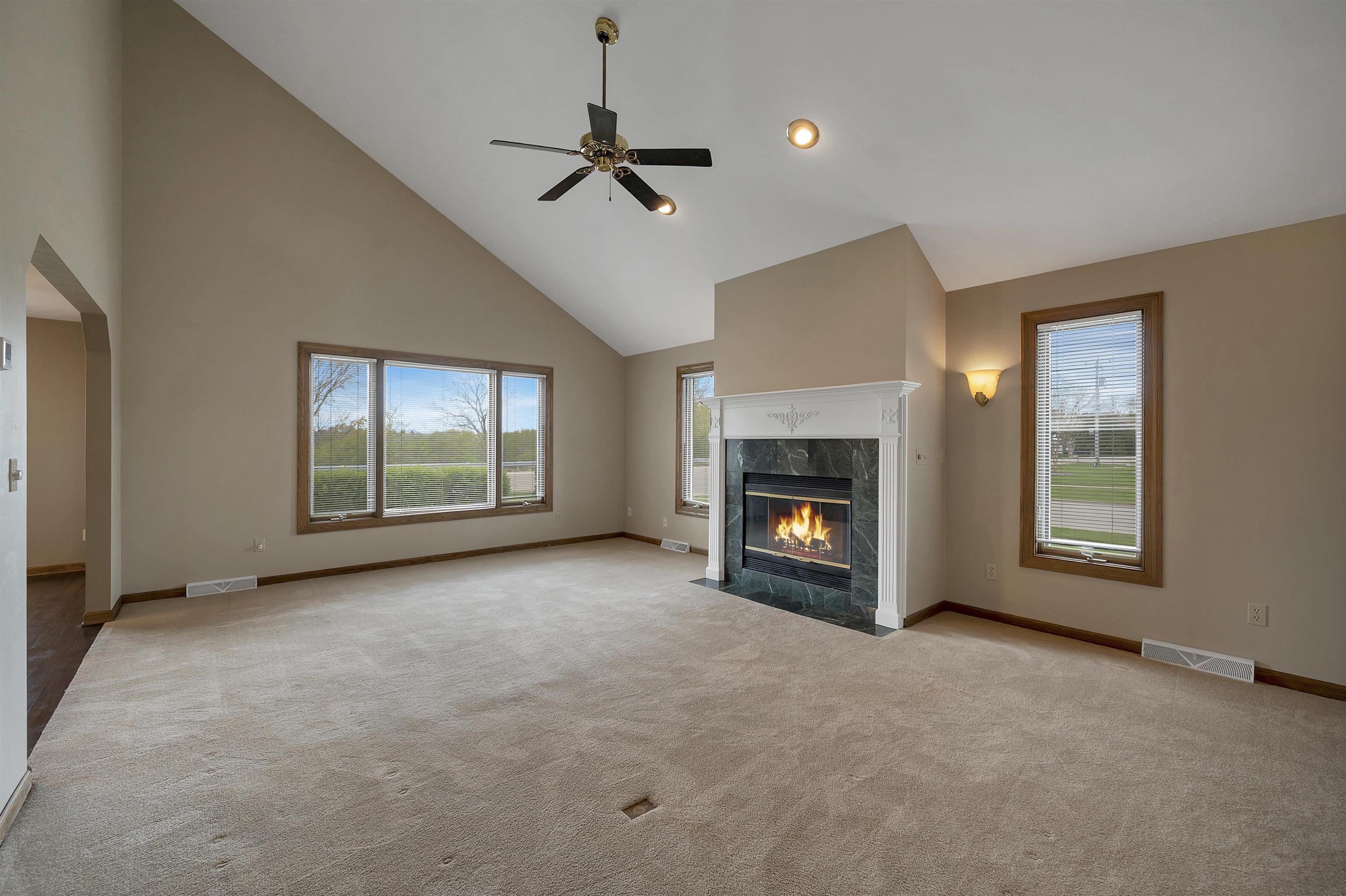 2228 Lost Dauphin Road De Pere, WI 54115 - Photo 8 of 54