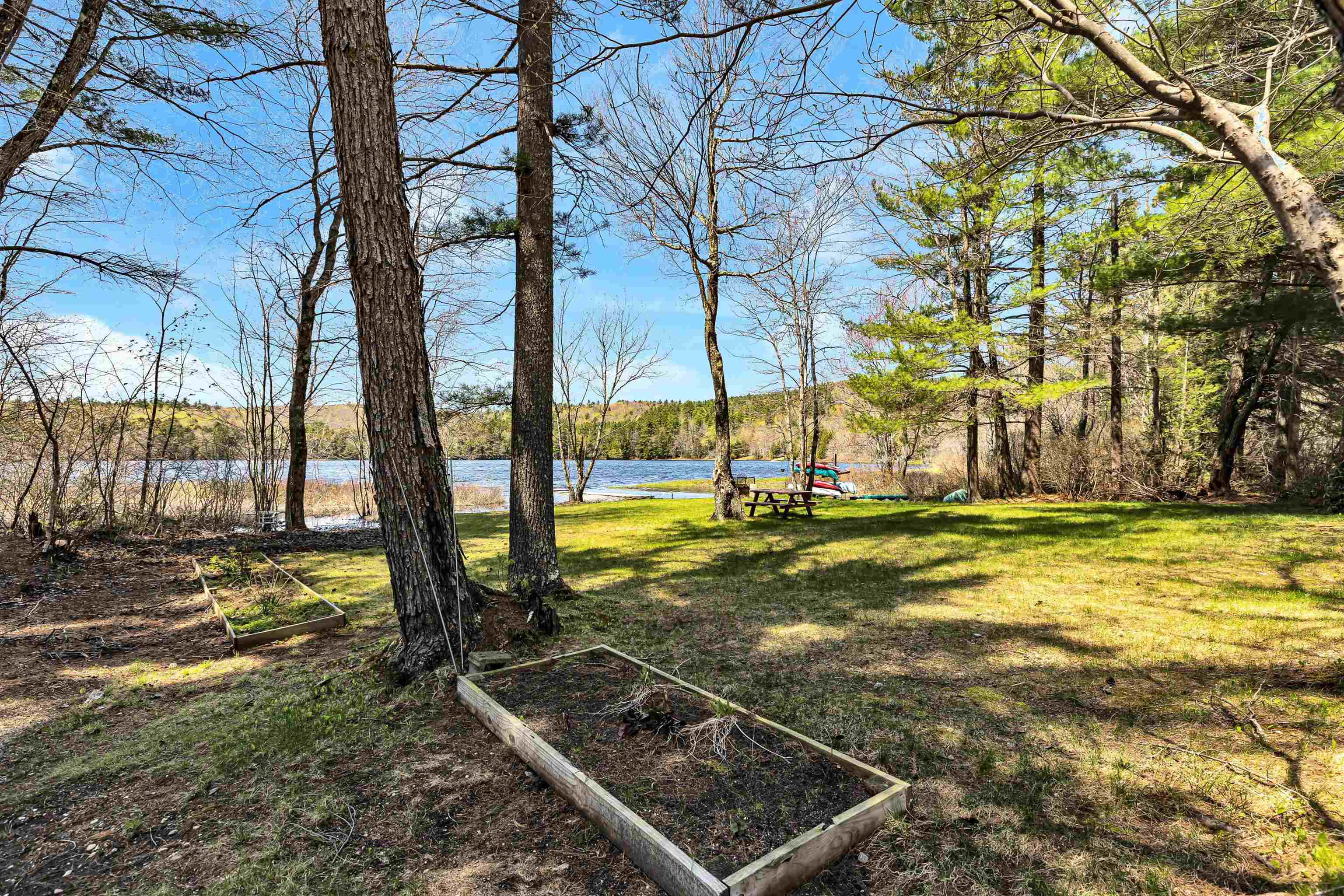 565 Center Pond Road Stoddard, NH 03464 - Photo 4 of 39