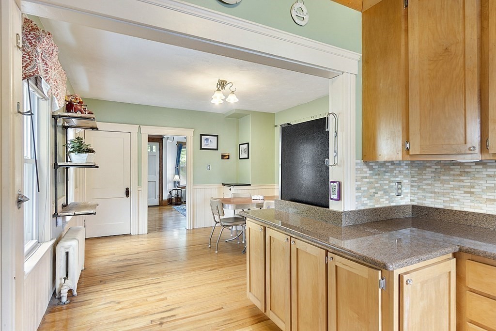 39 Forsberg Street Worcester, MA 01607 - Photo 12 of 34 Gallery Image 12