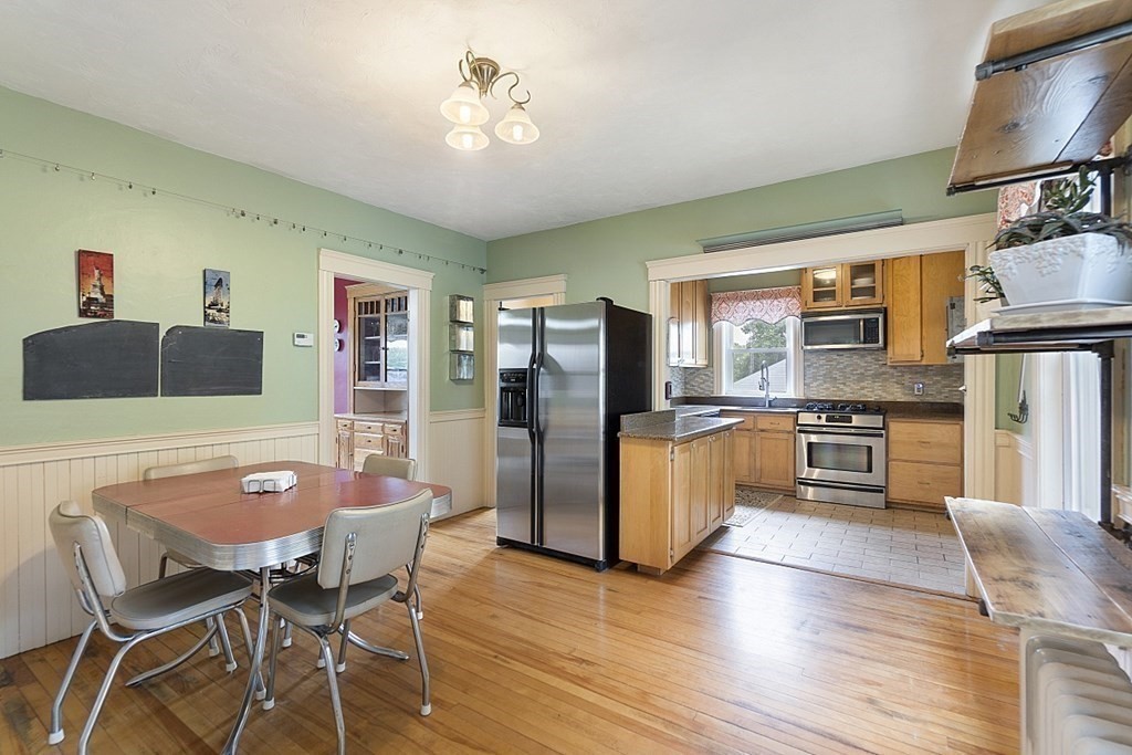 39 Forsberg Street Worcester, MA 01607 - Photo 7 of 34 Gallery Image 7