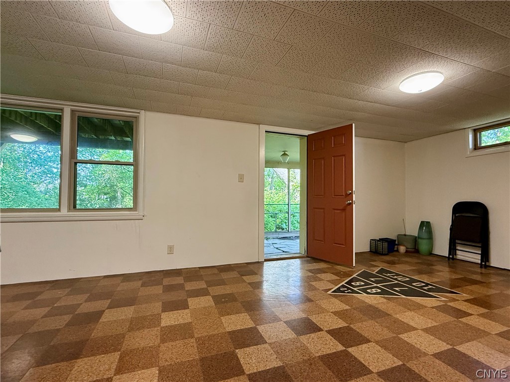 146 Edgehill Road Syracuse, NY 13224 - Photo 35 of 50