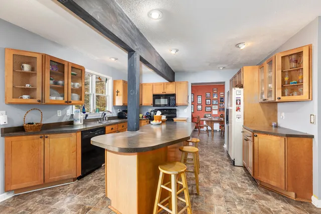 $400,000 | 15467 Wisteria Lane, Spring Lake, MI 49456