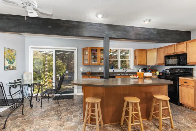 $400,000 | 15467 Wisteria Lane, Spring Lake, MI 49456