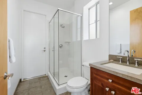 $1,695,000 | 5350 Playa Vista Drive, Unit 17, Playa Vista, CA 90094