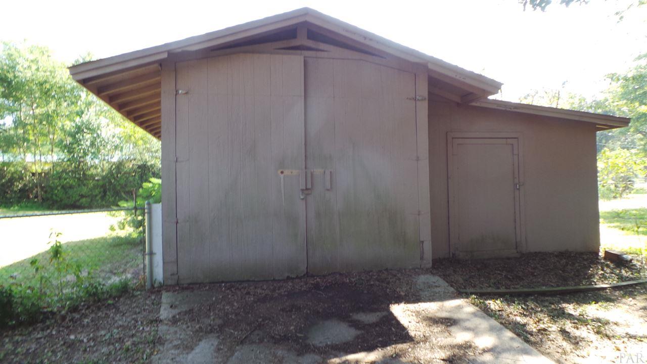 1229 West 10 Mile Road Cantonment, FL 32533 - Photo 26 of 27 Gallery Image 26