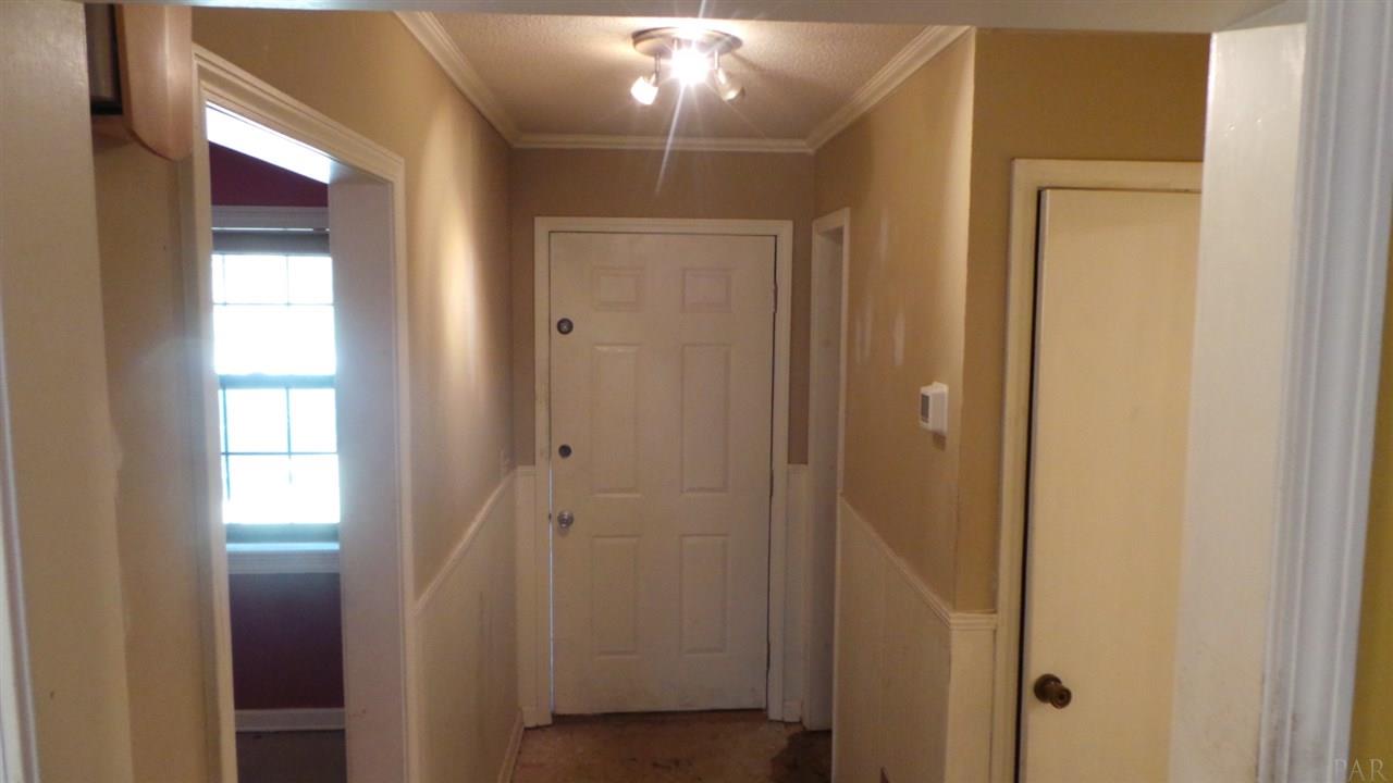 1229 West 10 Mile Road Cantonment, FL 32533 - Photo 6 of 27 Gallery Image 6
