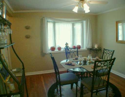 334 Rockhill Road Pittsburgh, PA 15243 - Photo 5 of 8