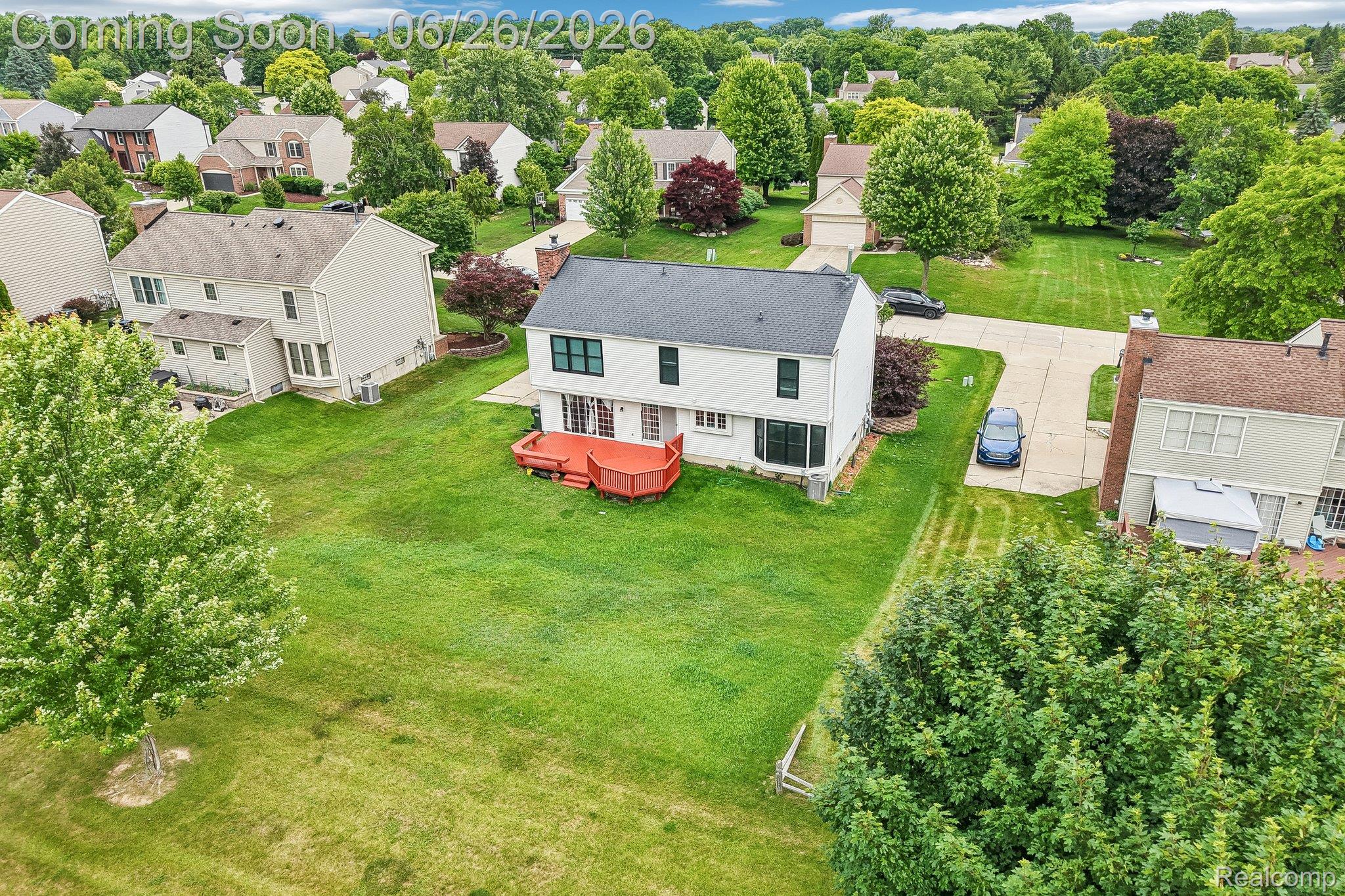 1687 Grandview Drive Rochester, MI 48306 - Photo 10 of 45 Generous sized yard