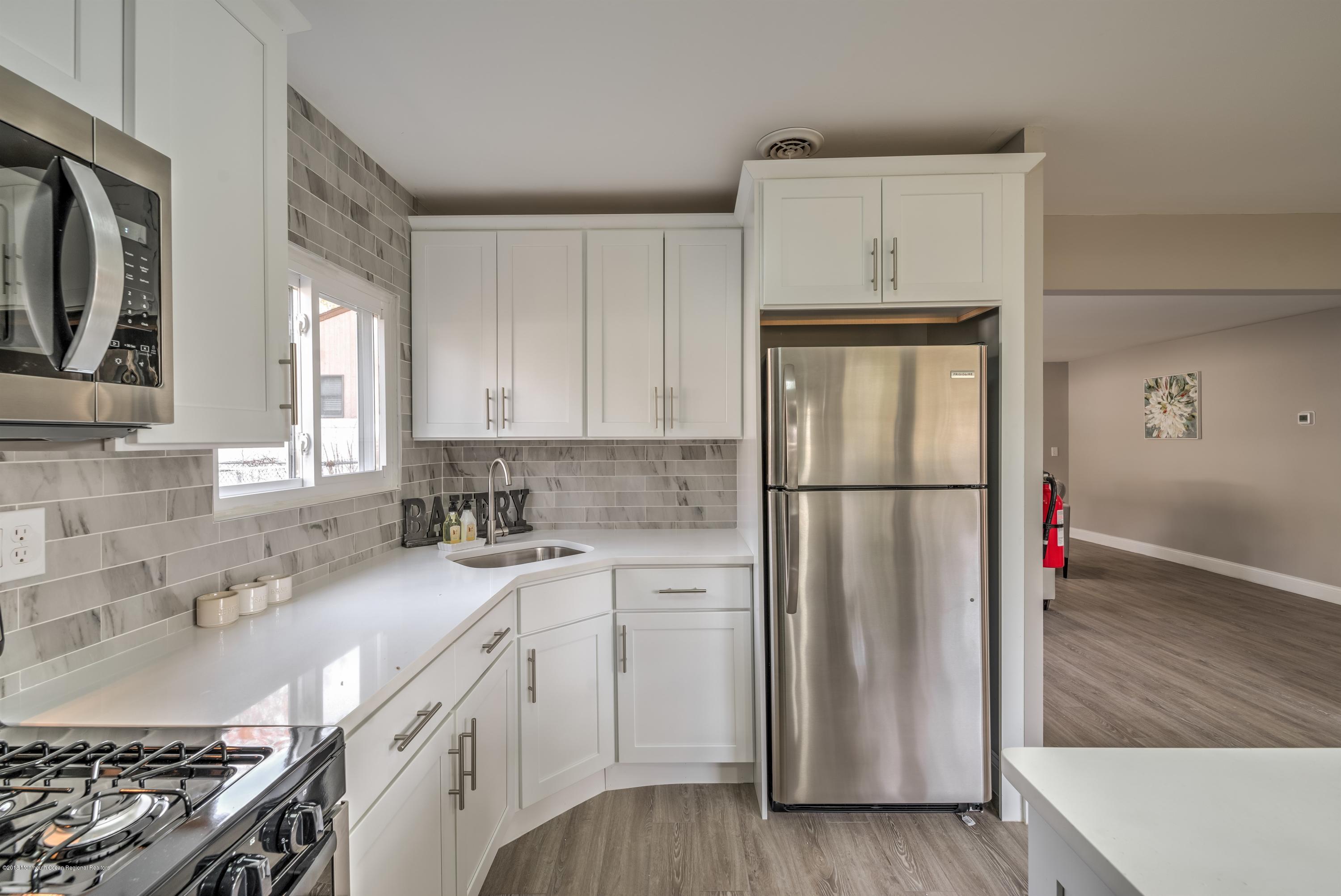 65 Sloop Creek Road Bayville, NJ 08721 - Photo 17 of 29 018_KITCHEN