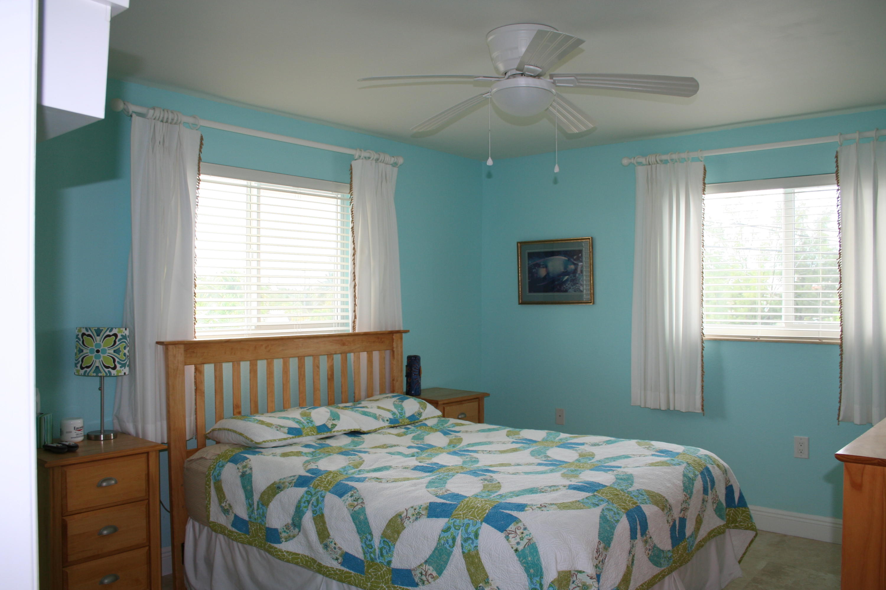 606 La Paloma Road Key Largo, FL 33037 - Photo 11 of 22 Guest Bedroom (up)
