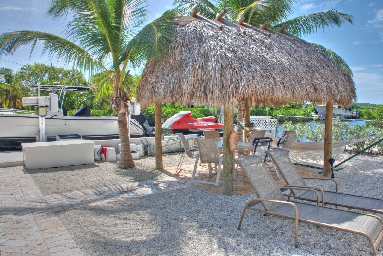 606 La Paloma Road Key Largo, FL 33037 - Photo 19 of 22 Tiki