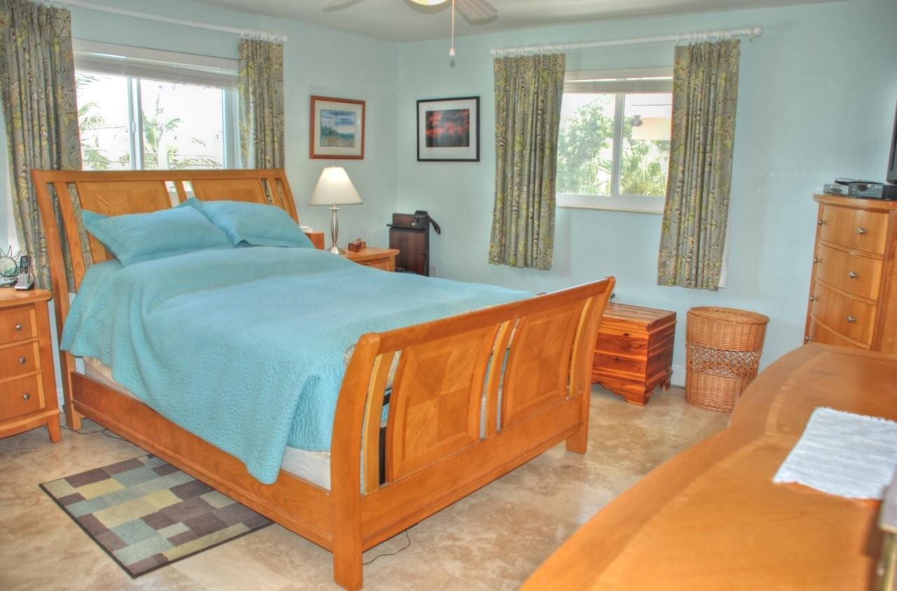 606 La Paloma Road Key Largo, FL 33037 - Photo 8 of 22 Master Bedroom