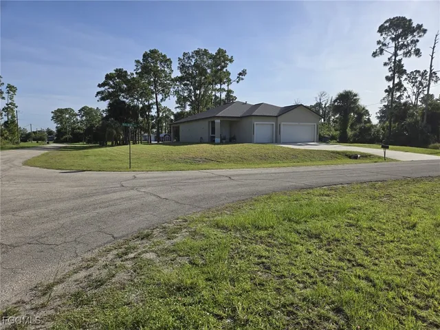 $3,000 | 1015 Balboa Avenue, LaBelle, FL 33935