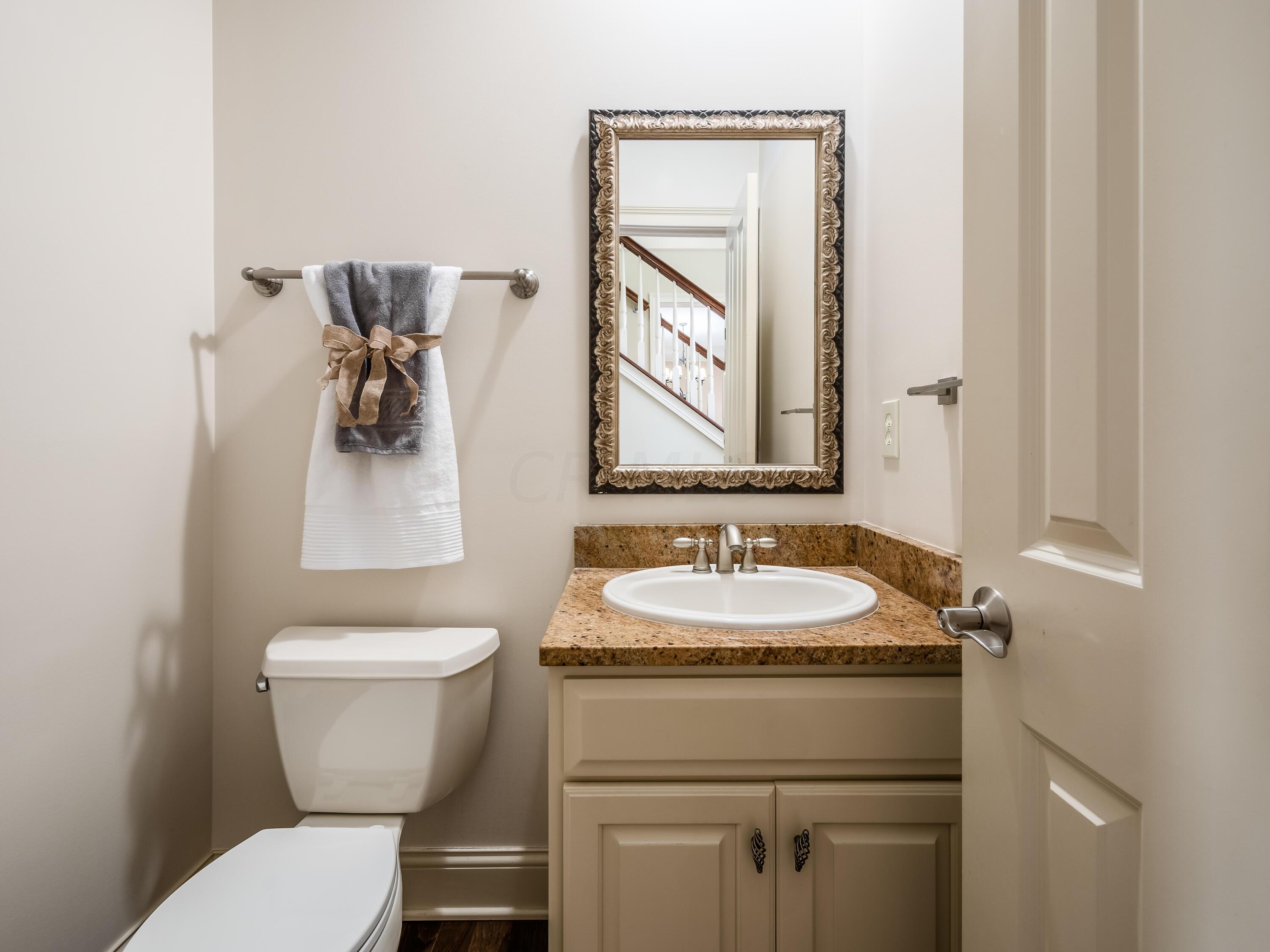5949 Dunheath Loop Dublin, OH 43016 - Photo 24 of 57 Powder Room