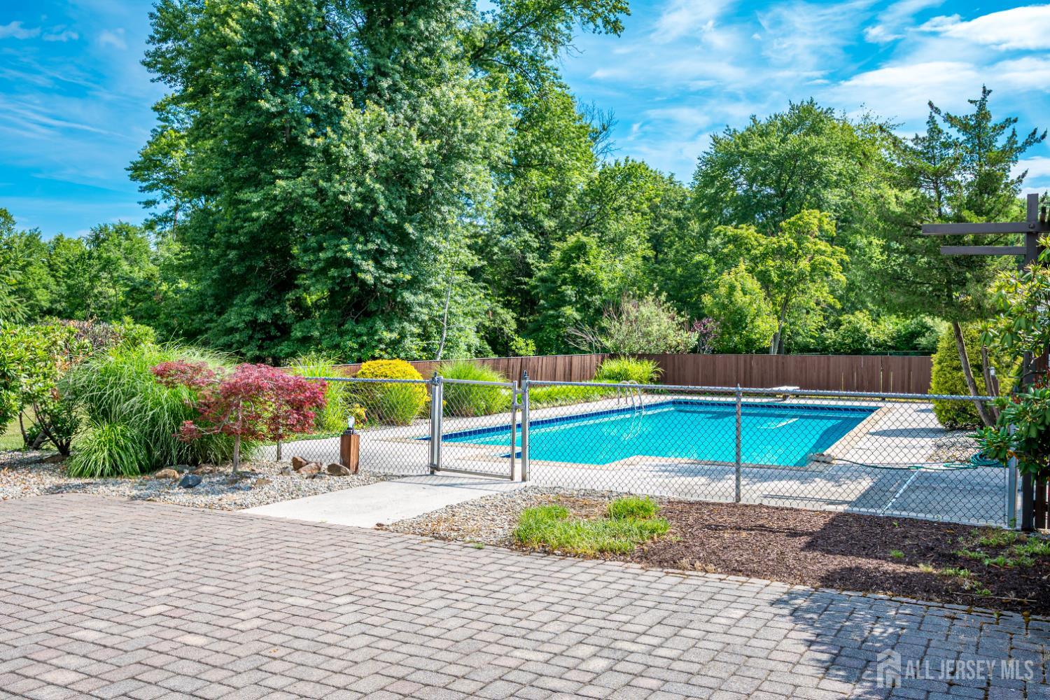 34 Henderson Road Kendall Park, NJ 08824 - Photo 43 of 56