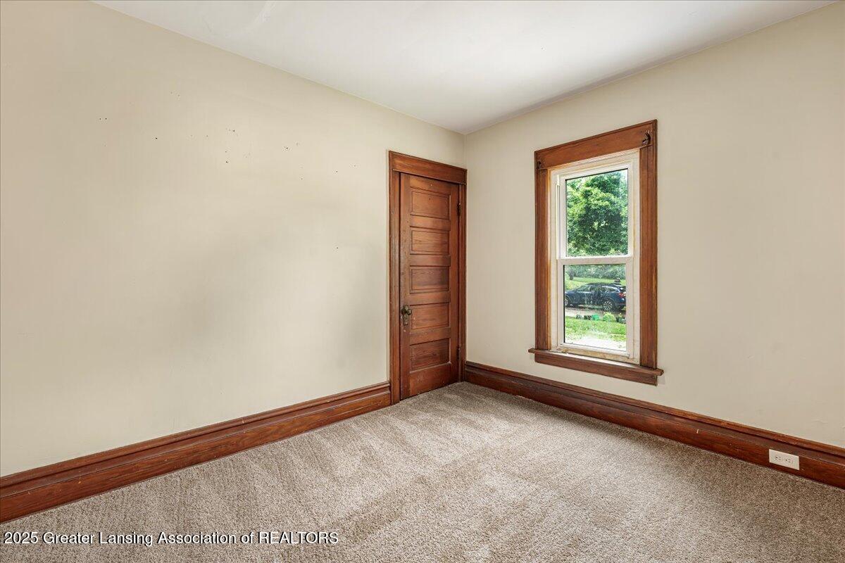 354 East Miller Road Lansing, MI 48911 - Photo 16 of 33 16-TS_364 E Miller_Lansing-08573