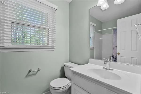 $1,995 | 6314 River Hills Drive, Greensboro, NC 27410