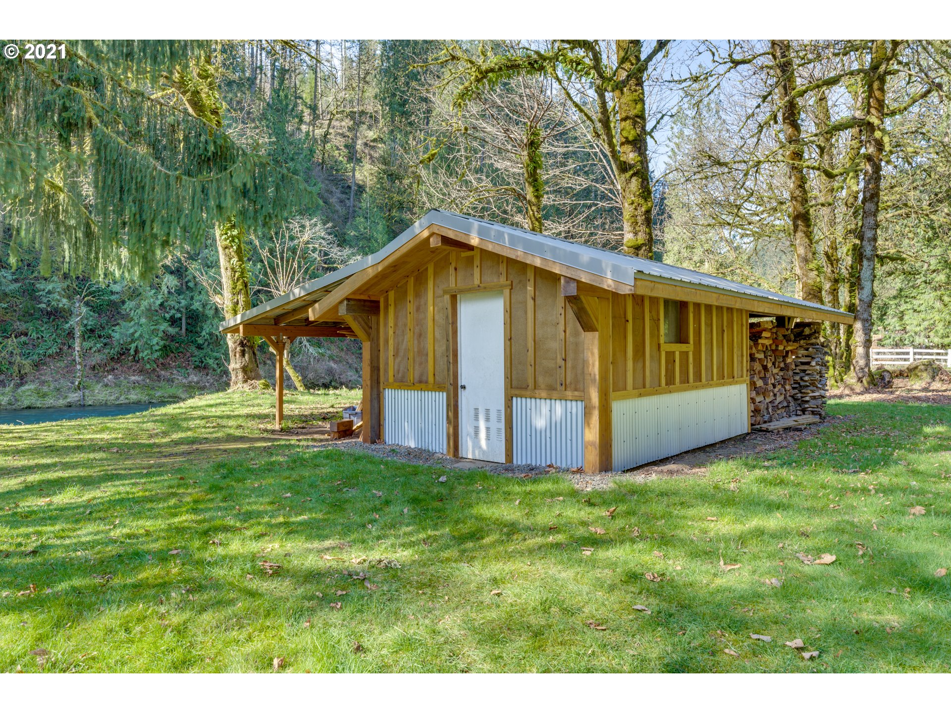 735 Kalama River Road Kalama, WA 98625 - Photo 27 of 32 Gallery Image 27