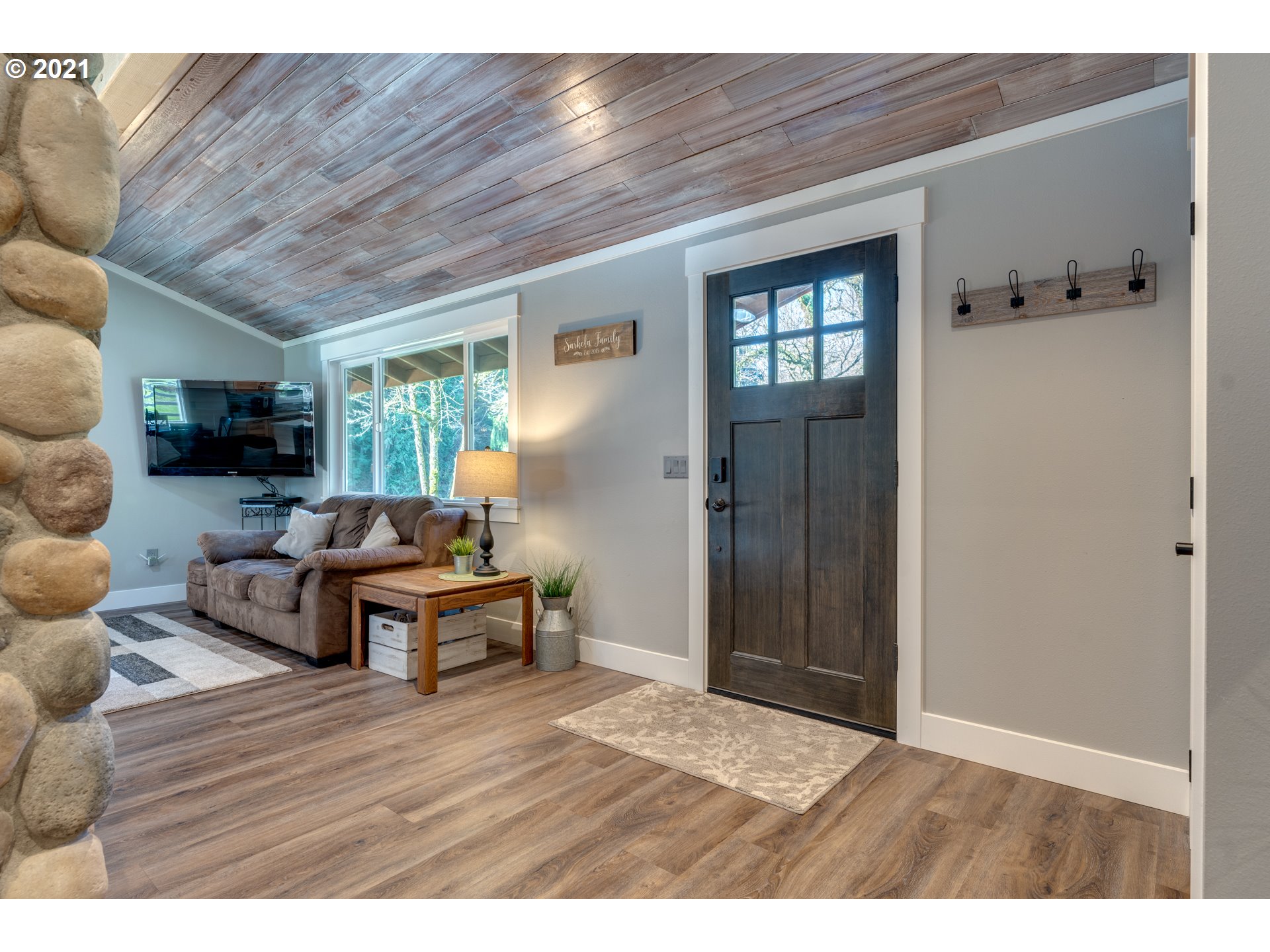 735 Kalama River Road Kalama, WA 98625 - Photo 6 of 32 Gallery Image 6