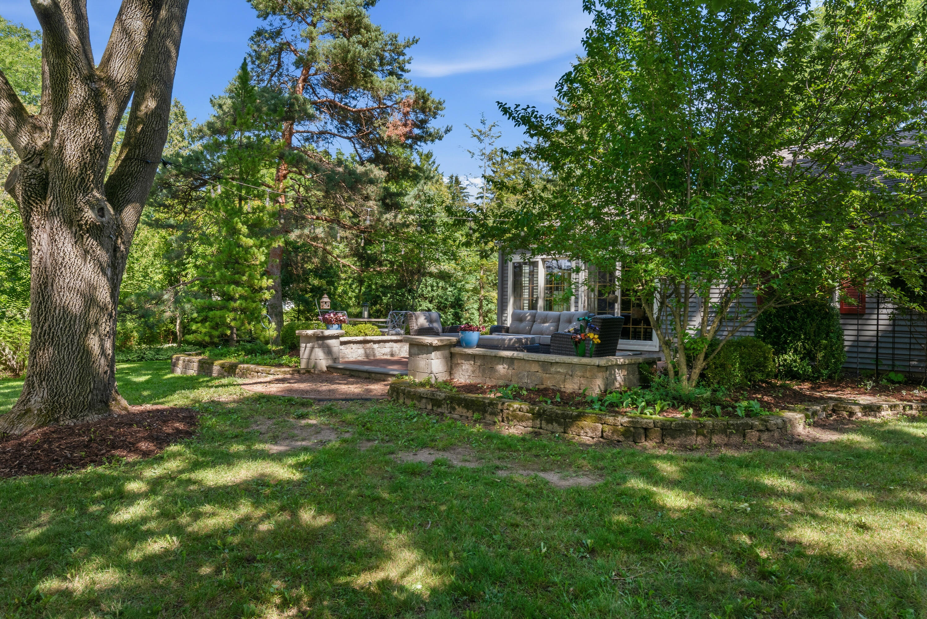 11453 Riverland Road Mequon, WI 53092 - Photo 21 of 30 View of Patio