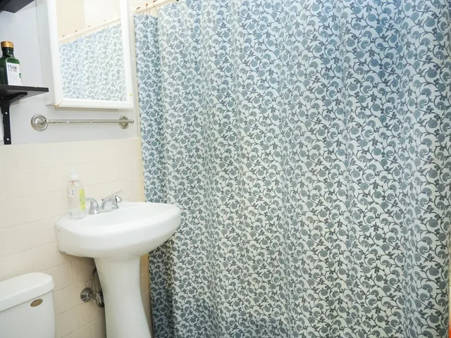 $2,890 | 14 Chestnut Hill Avenue, Unit 3, Boston, MA 02135