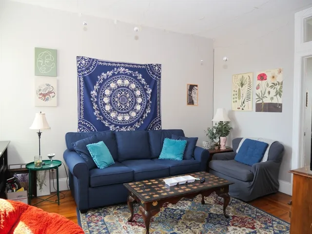 $2,890 | 14 Chestnut Hill Avenue, Unit 3, Boston, MA 02135