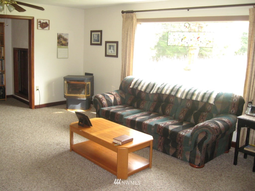 233 Southeast Cowlitz Street Winlock, WA 98596 - Photo 2 of 21 Gallery Image 2