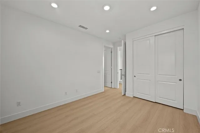 a view of an entryway of the house