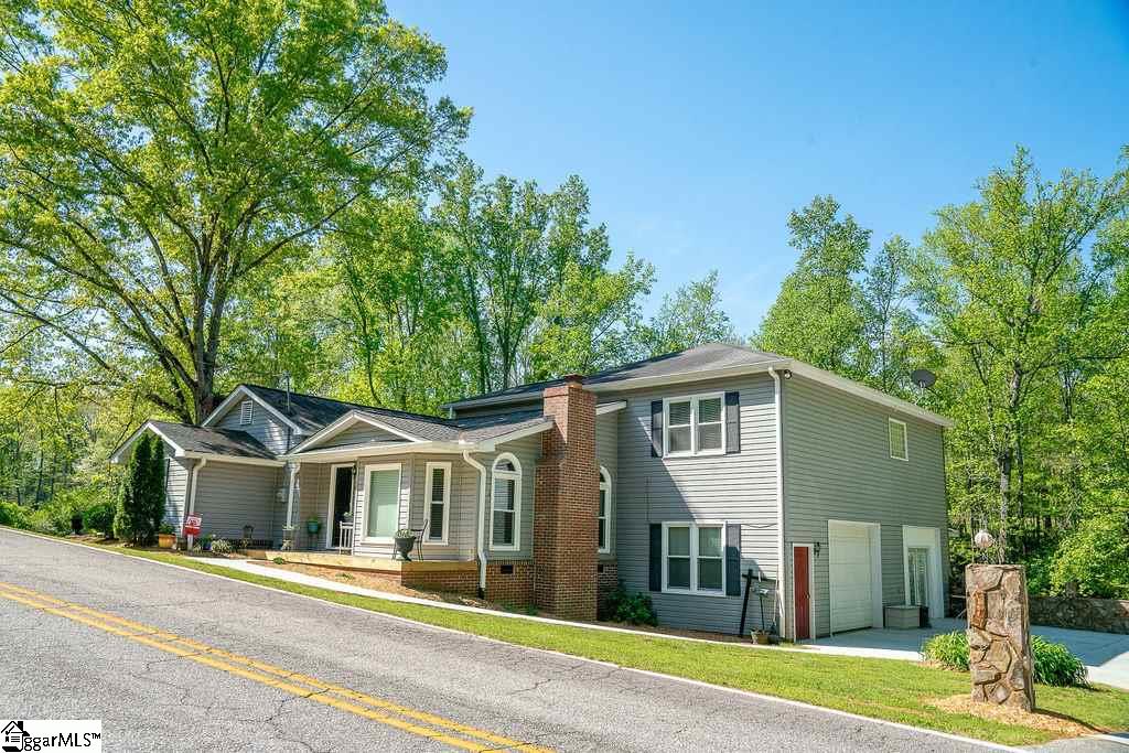197 Deer Creek Road Easley, SC 29640 - Photo 2 of 35