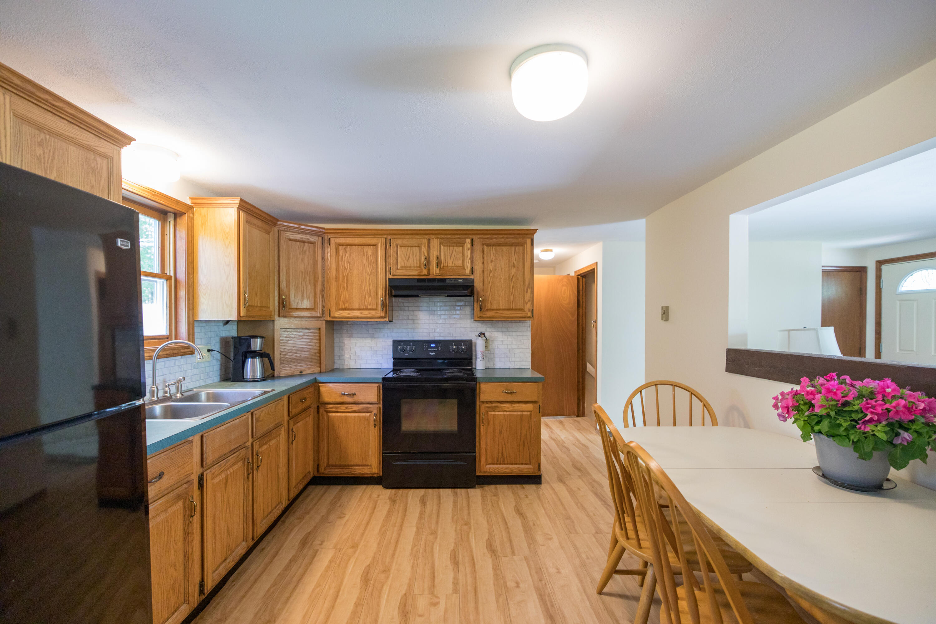 127 Center Road Gray, ME 04039 - Photo 4 of 38 6I3A2687