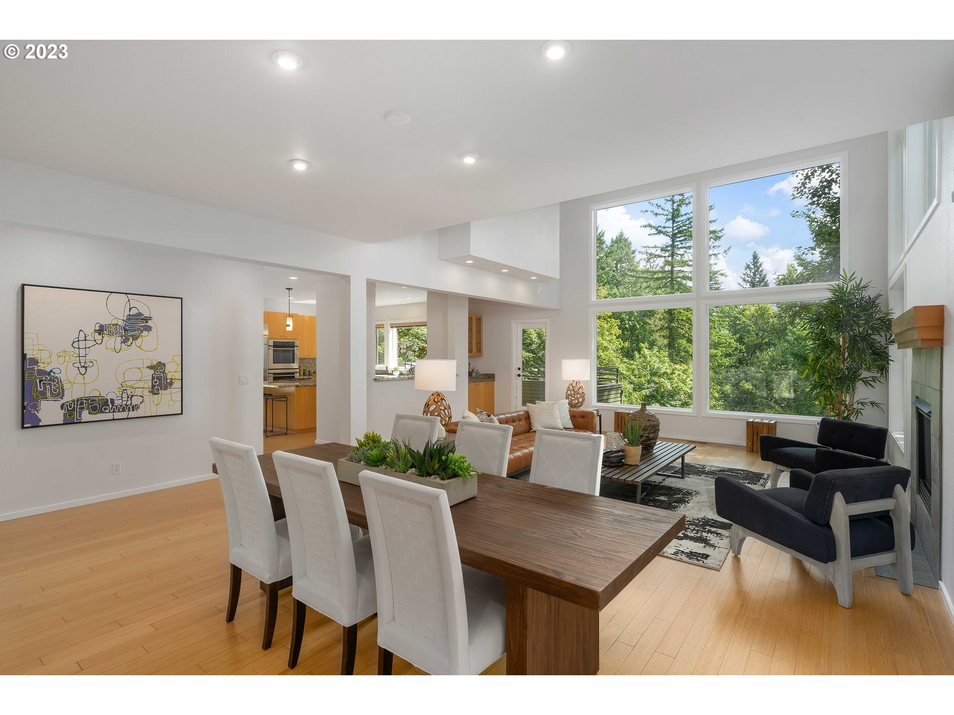 3324 Southwest Fairmount Boulevard Portland, OR 97239 - Photo 17 of 48 Dining Area