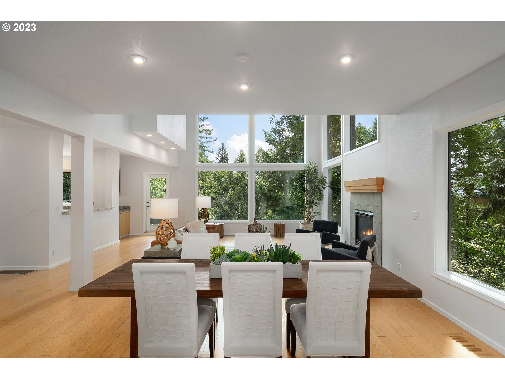 3324 Southwest Fairmount Boulevard Portland, OR 97239 - Photo 18 of 48 Dining Area