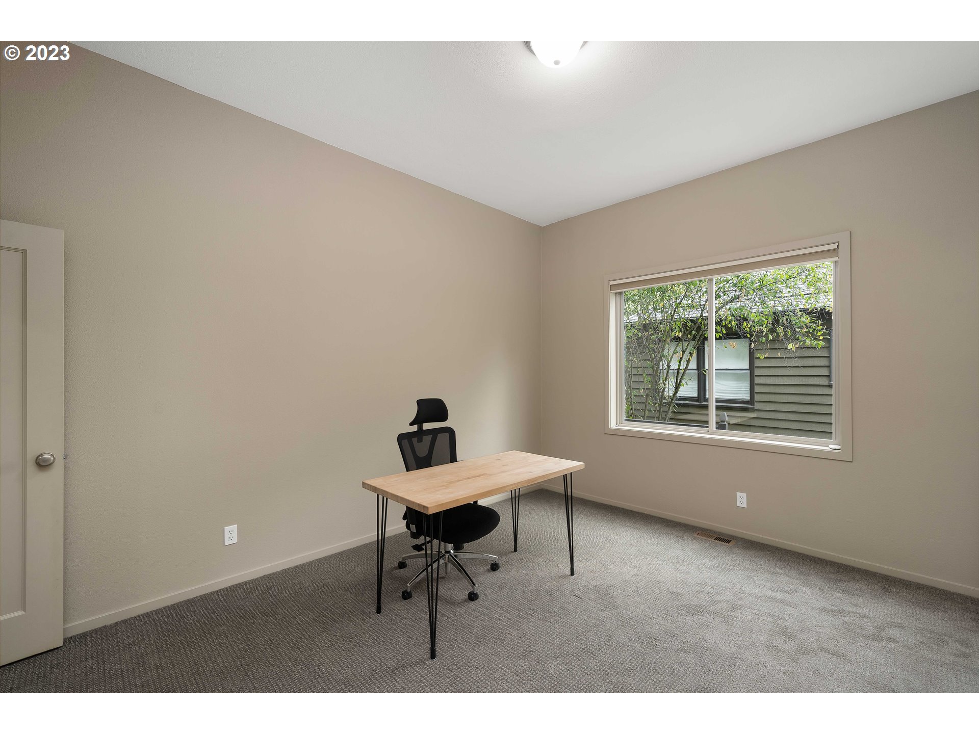 3324 Southwest Fairmount Boulevard Portland, OR 97239 - Photo 40 of 48 Bedroom
