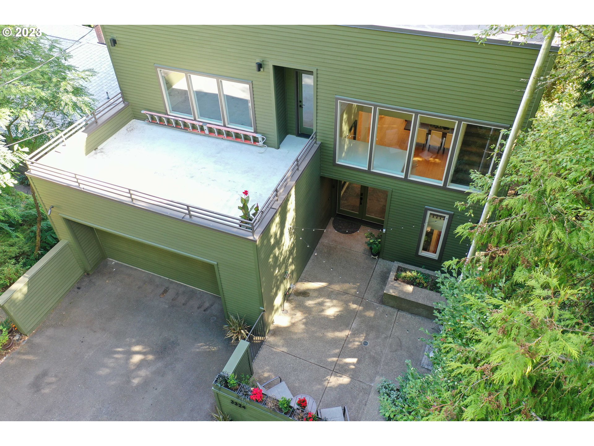 3324 Southwest Fairmount Boulevard Portland, OR 97239 - Photo 4 of 48 View