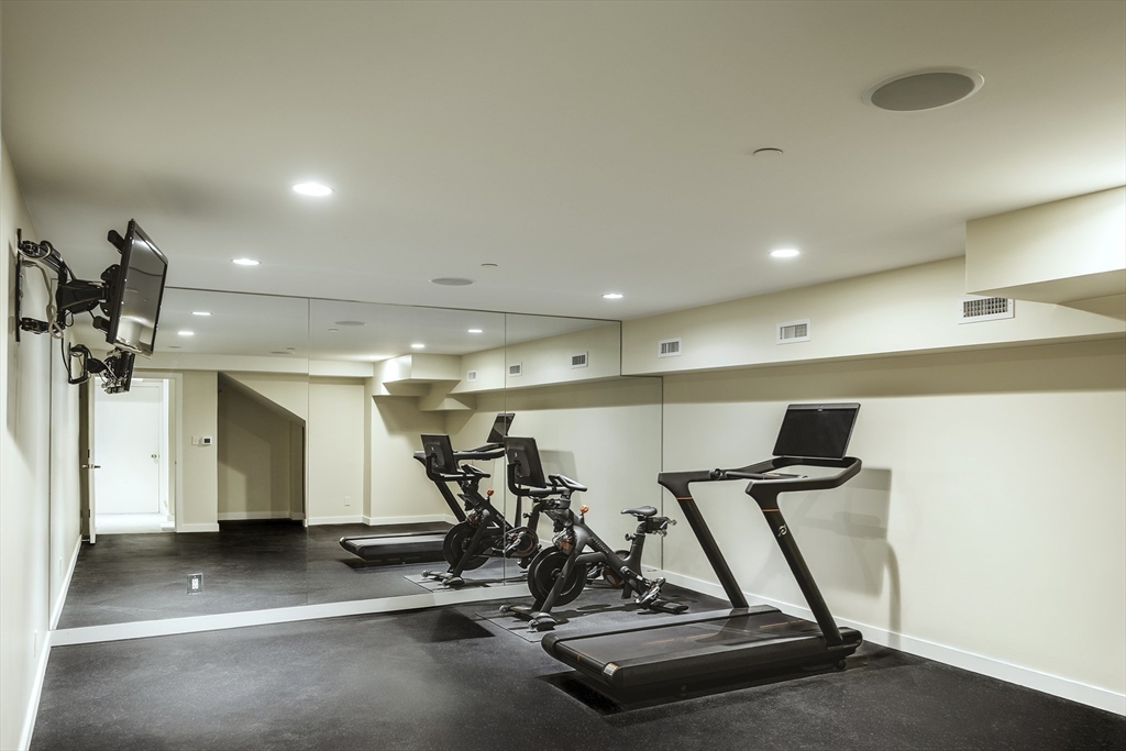 154 Argilla Road Ipswich, MA 01938 - Photo 33 of 42 a view of a room with gym equipment