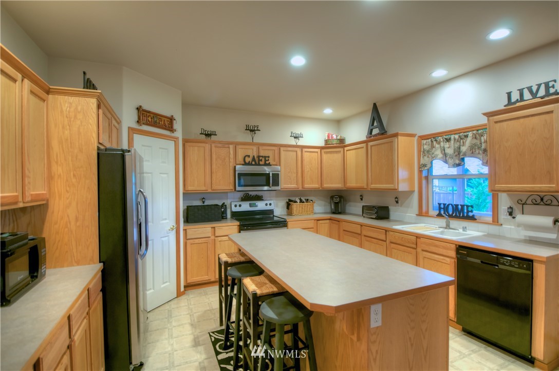 122 Summit Loop McCleary, WA 98557 - Photo 3 of 24 Gallery Image 3