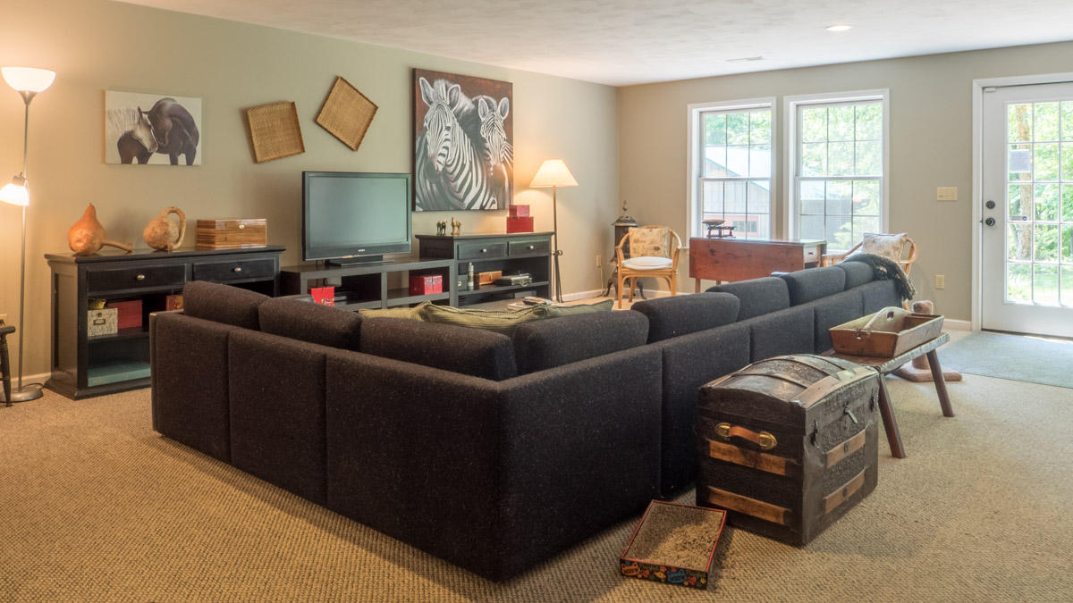 2545 Lees Gap Road Fincastle, VA 24090 - Photo 32 of 42 Family Room 3