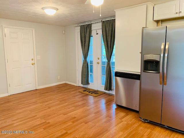10617 Pinholster Road Jacksonville, FL 32218 - Photo 11 of 19 10617 Pinholster kitchen # 3