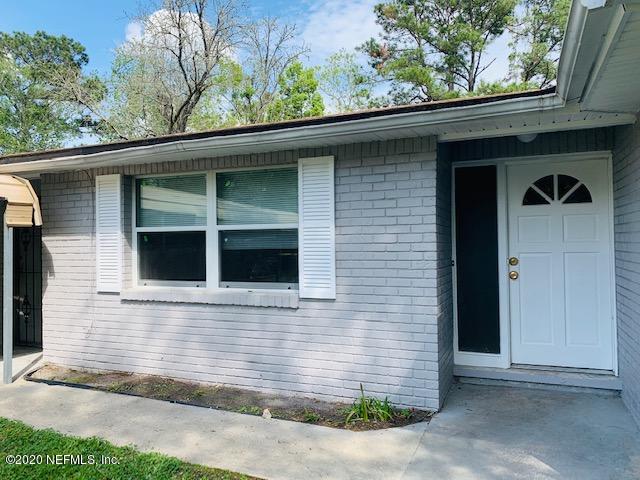 10617 Pinholster Road Jacksonville, FL 32218 - Photo 14 of 19 10617 pinholster front walk way