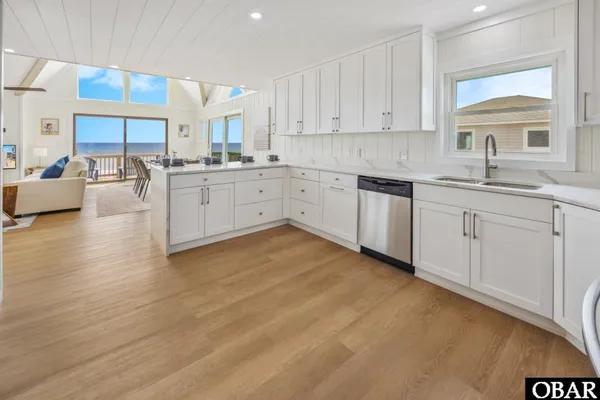 $1,599,000 | 41789 Ocean View Drive, Avon, NC 27915