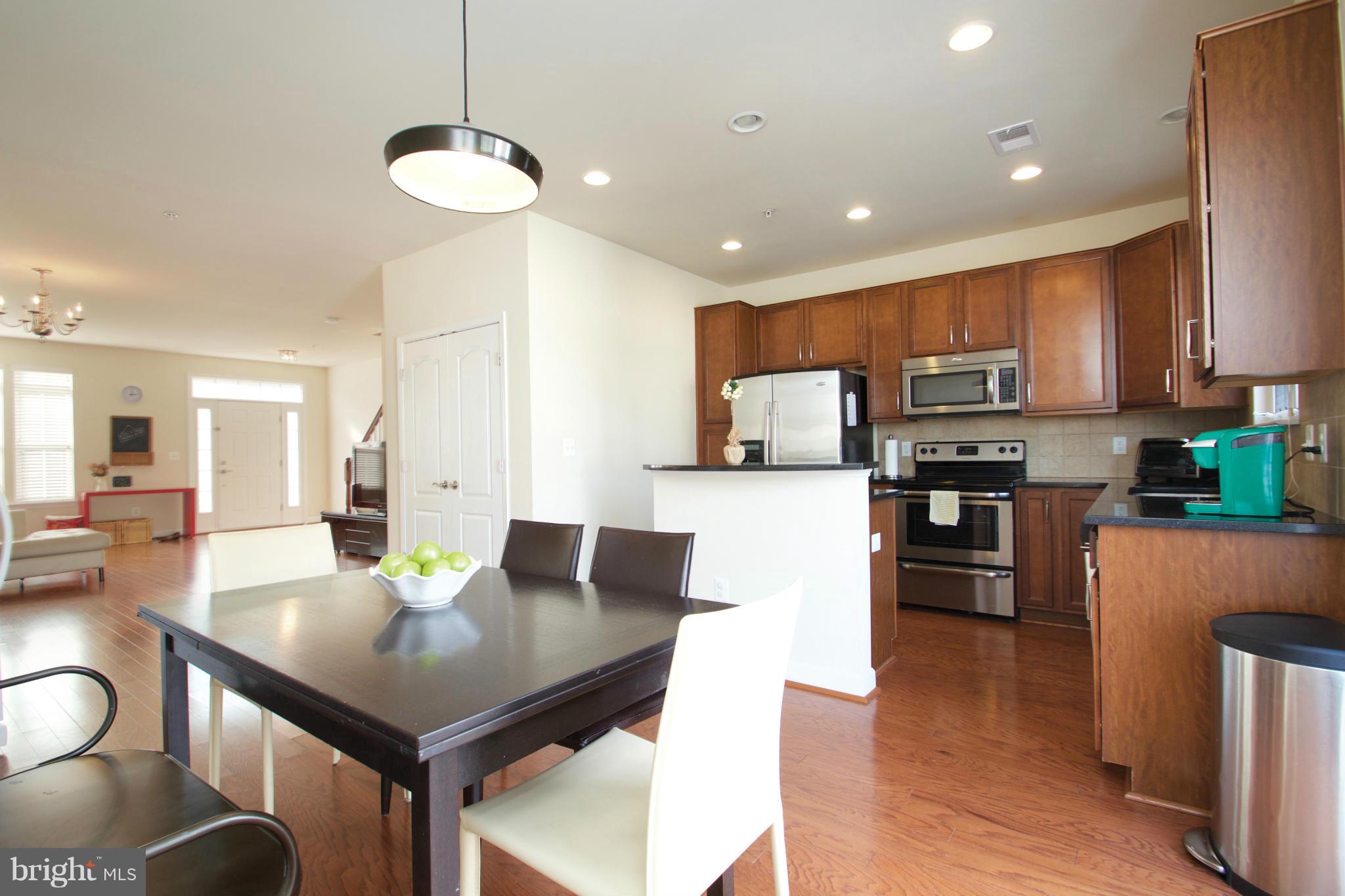 11610 Leesborough Circle Silver Spring, MD 20902 - Photo 7 of 24 Kitchen