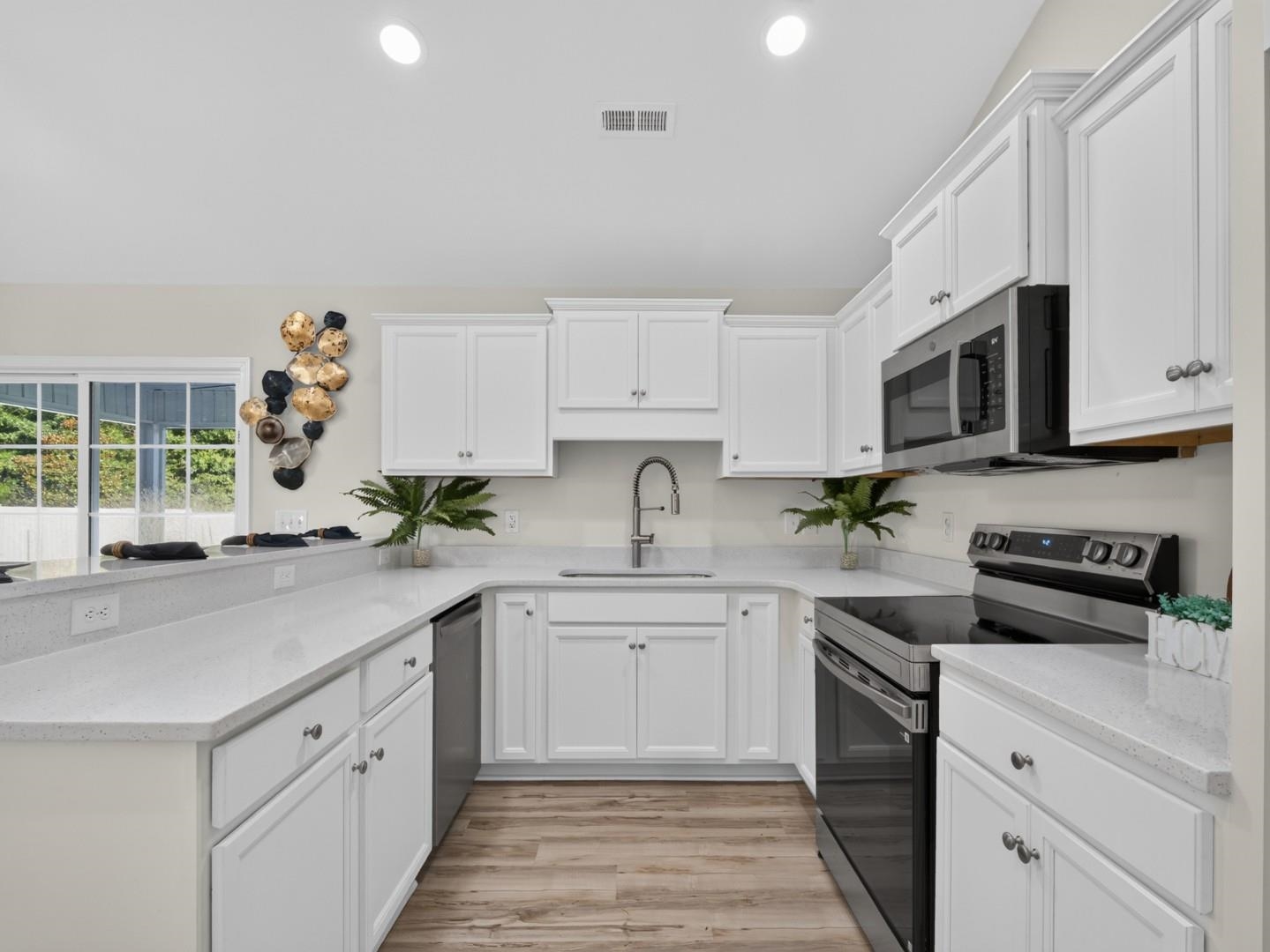 163 Timber Run Drive Hemingway, SC 29554 - Photo 16 of 54 Gallery Image 16
