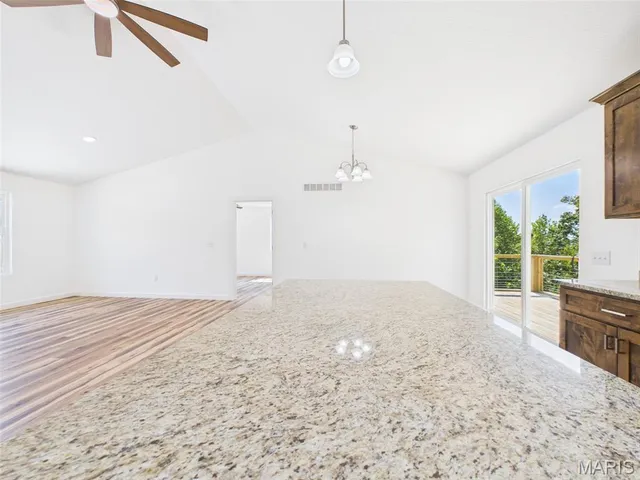 $309,900 | 13222 Hillview Lane, Dixon, MO 65459