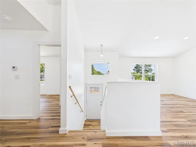 $309,900 | 13222 Hillview Lane, Dixon, MO 65459